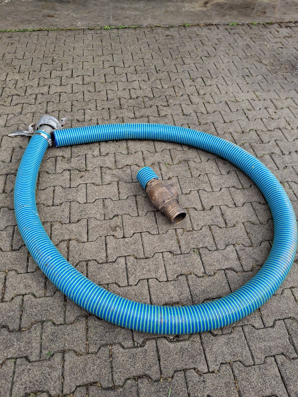 Macchine per la distribuzione dei liquami: Gülleschlauch und Klappventil/4" – Usato da Männedorf venduto da mr.maese