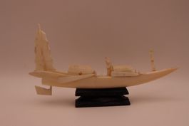 Asiatisches Boot Bein Knochen Schnitzerei Skulptur 18 cm