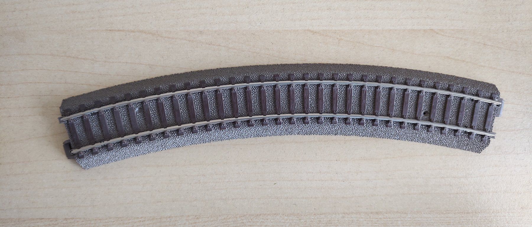 Trix Modellini di ferrovie: Trix C-Gleis 62230 gebogenes Gleis R2 – Usato da Münsingen venduto da Rufer34 2