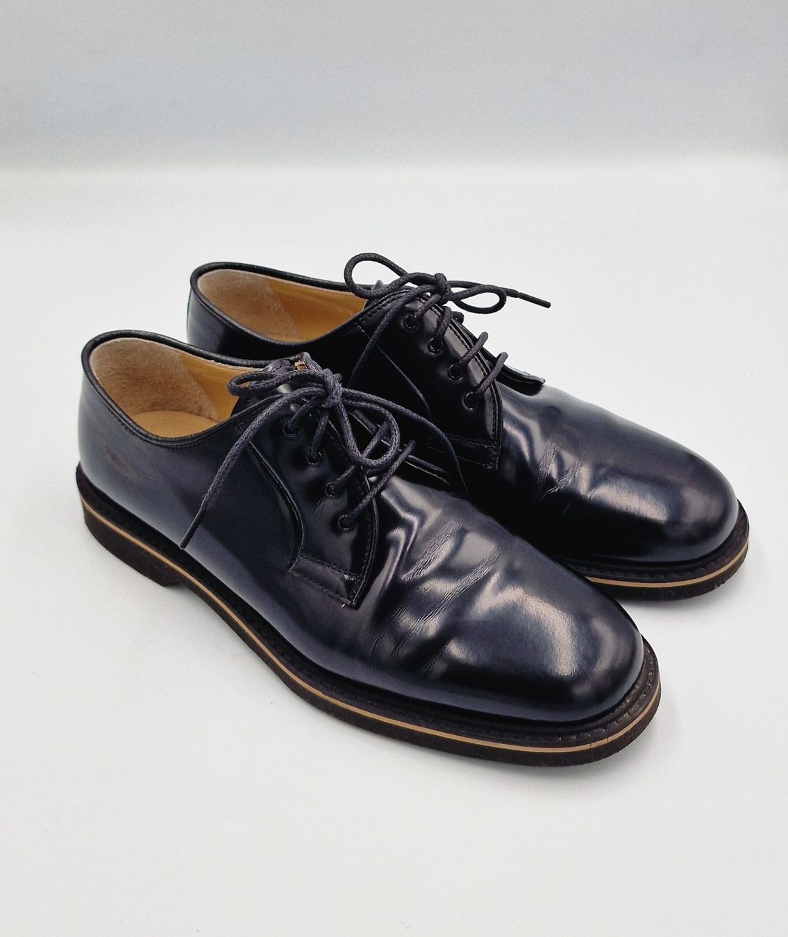 Navyboot Scarpe da donna: Navyboot Lackschuhe, Grösse 37.5, Schwarz, Swiss Made – Nuovo (secondo la descrizione) da Affeltrangen venduto da Szafaoli