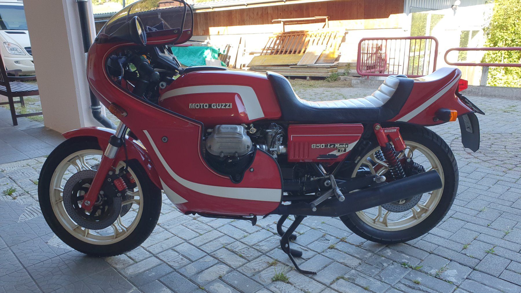 Moto Guzzi Strada: Moto Guzzi Le Mans II – Usato da Wintersingen venduto da Lemans2