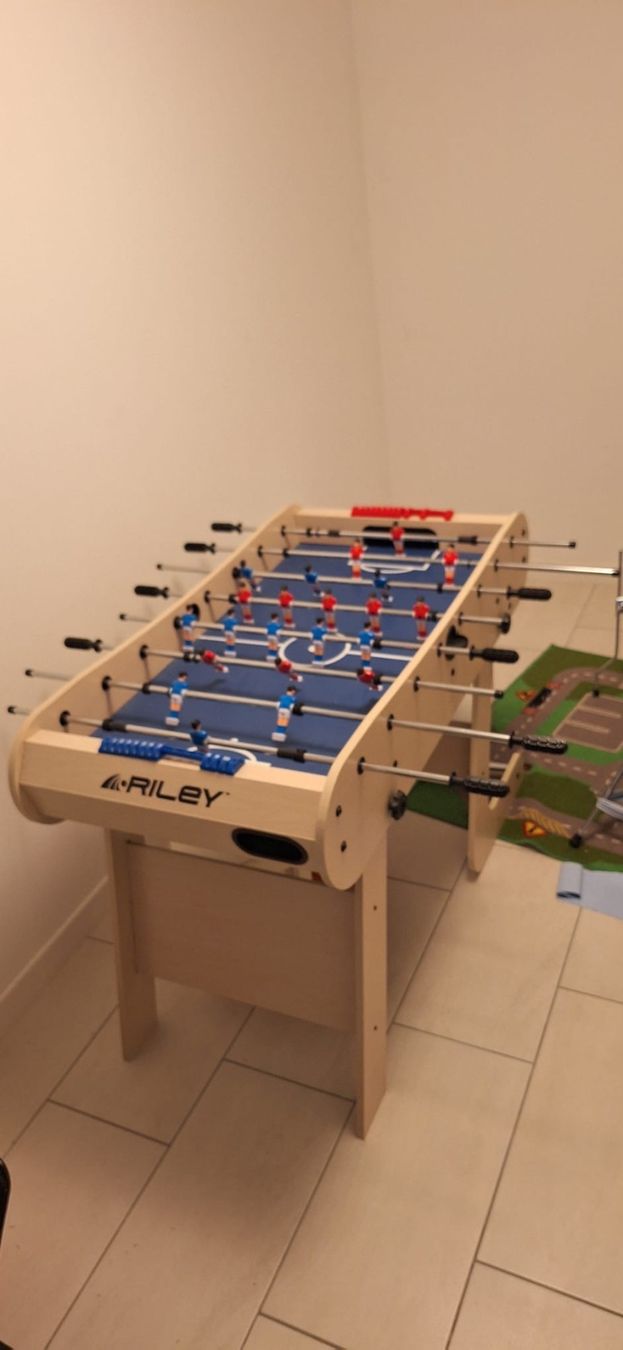 Giochi: Calcetto Balilla Riley – Usato da Villa Luganese venduto da nic_7j7s 1