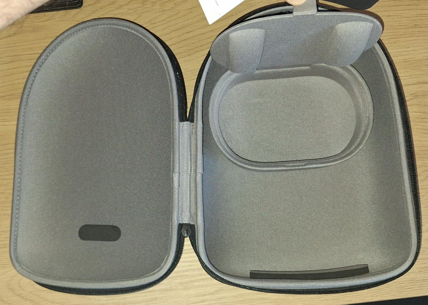 Casco VR: Oculus Quest Travel Case / Etui – Nuovo e nell'imballaggio originale da Genève venduto da BrickFanGe 4