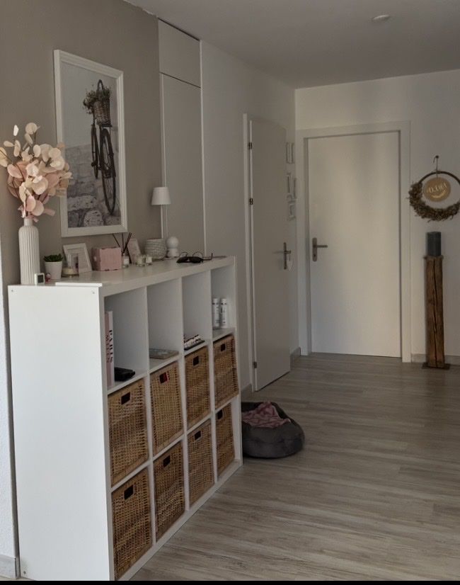 Ikea Regale: Ikea Kallax Regal mit 8 Körben – Neu (gemäss Beschreibung) aus Wallisellen von Mercatura 1