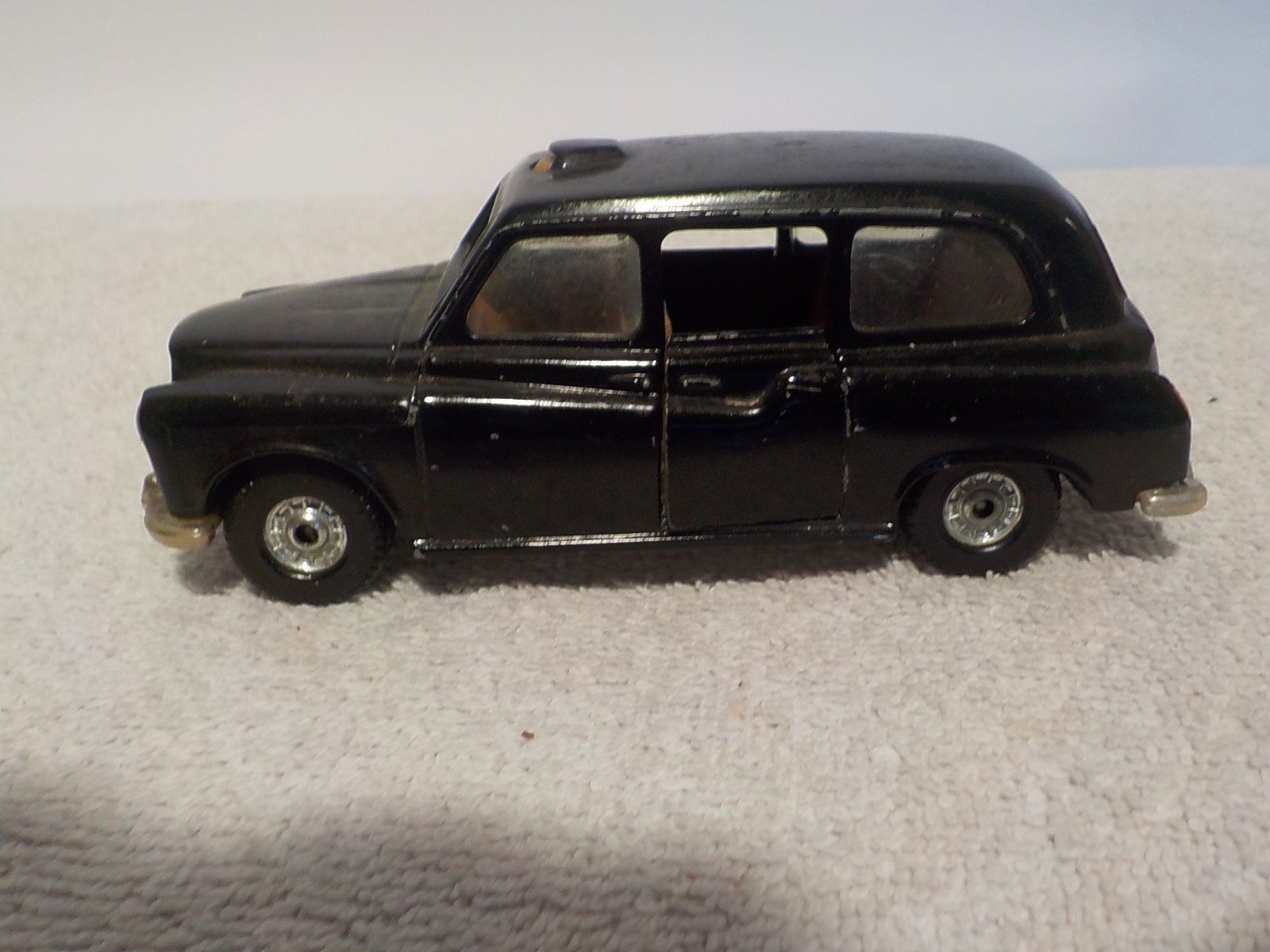 Corgi Toys Modellautos: AUSTIN LONDON TAXI – Gebraucht aus Bülach von Freieck 2