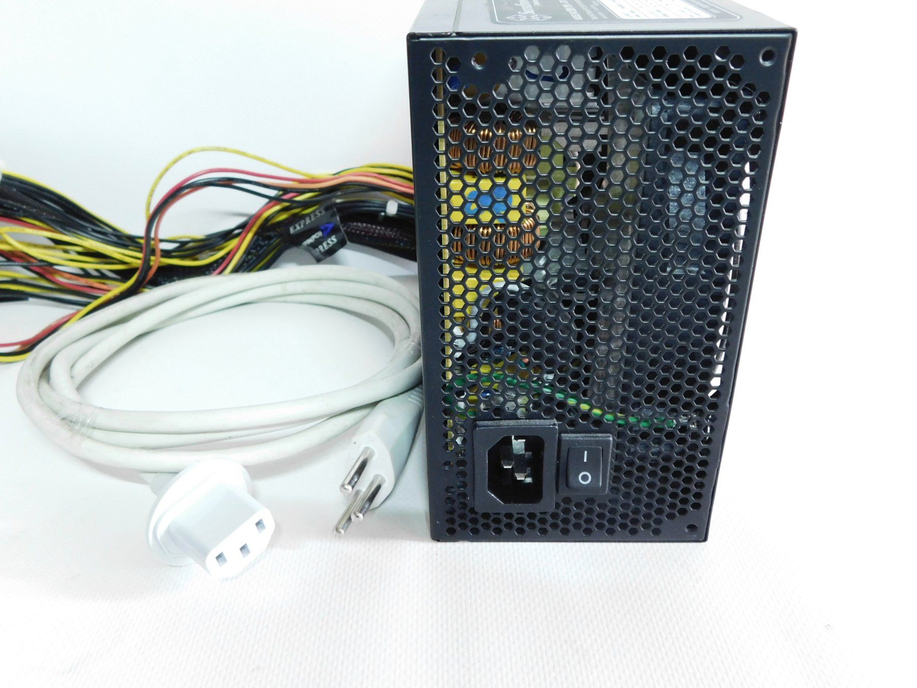 Componenti elettronici: Silverstone 700W – Usato da Emmenbrücke venduto da Neverlaand-22 2