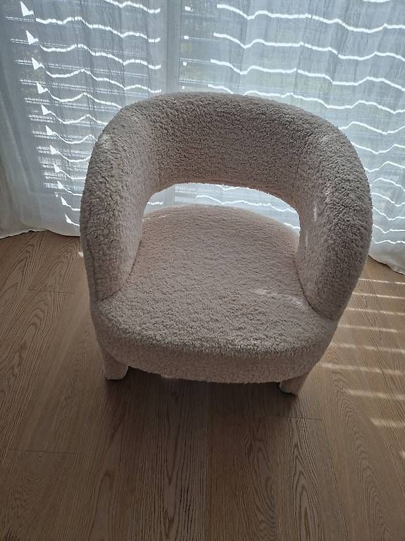 Poltrone: Teddy-/Bouclé-Sessel – Nuovo e nell'imballaggio originale da Wohlen AG venduto da nicolo08 4