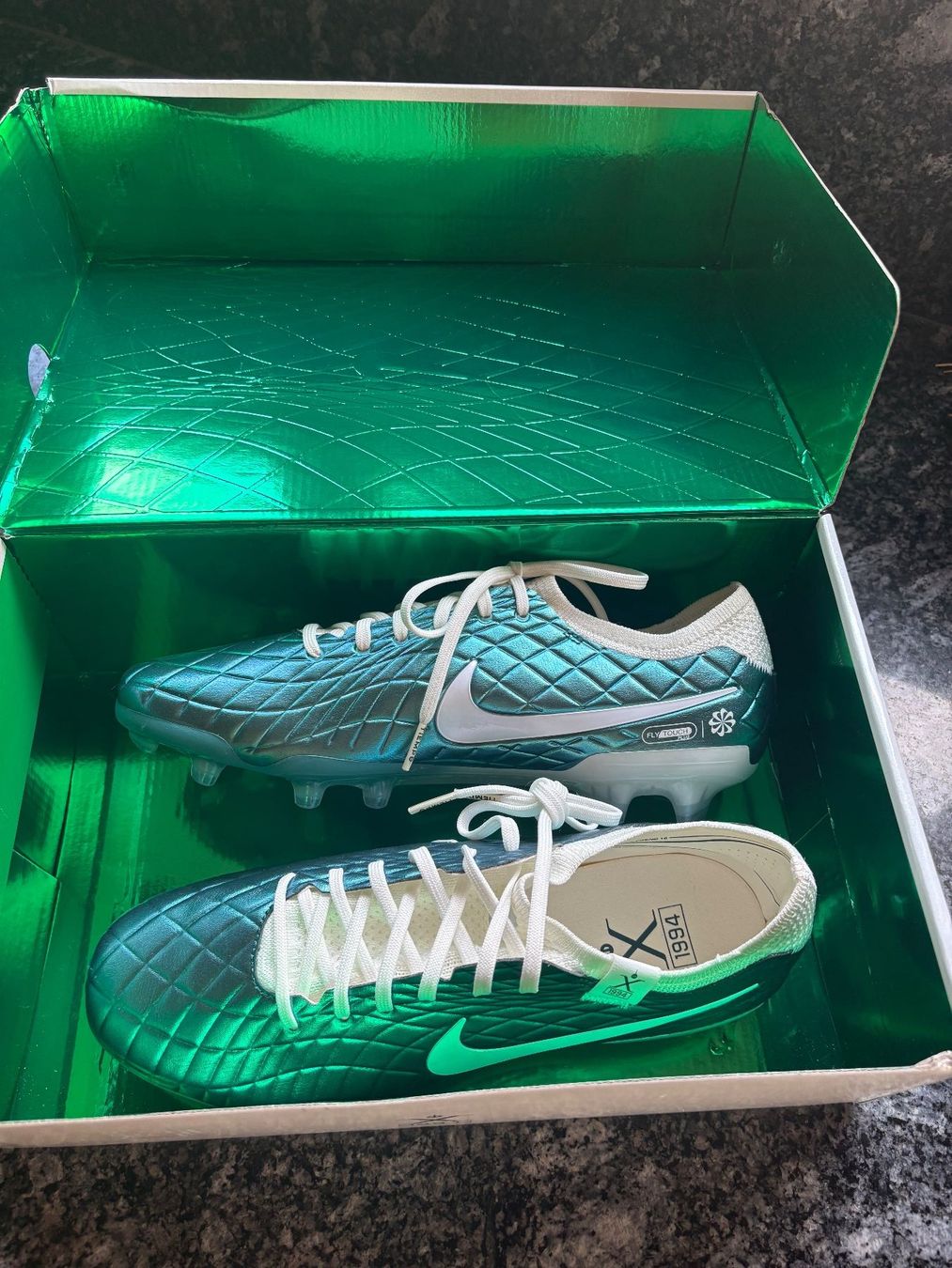 Nike Scarpe da uomo: Nike Tiempo Limited edition – Nuovo e nell'imballaggio originale da Visperterminen venduto da yve_5plp