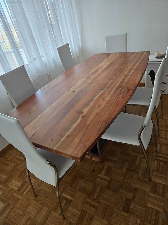 Tavoli: Esstisch aus Akazienholz – Usato da St. Gallen venduto da confusion01