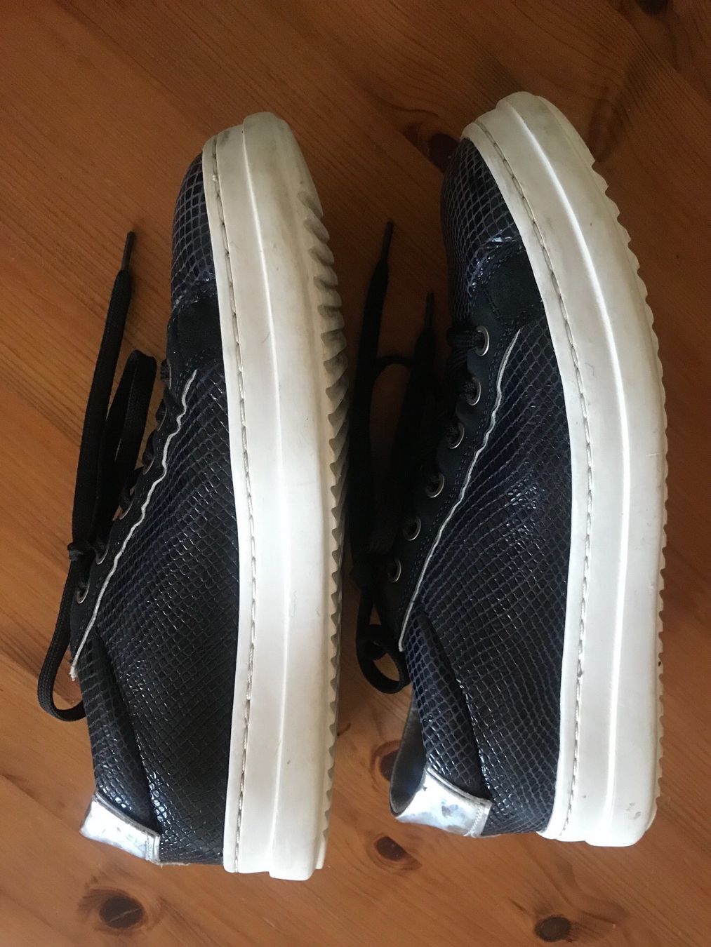 Geox Scarpe da donna: GEOX Baskets: Chaussures /scarpe / Schuhe – Usato da Fribourg venduto da SD1910 2