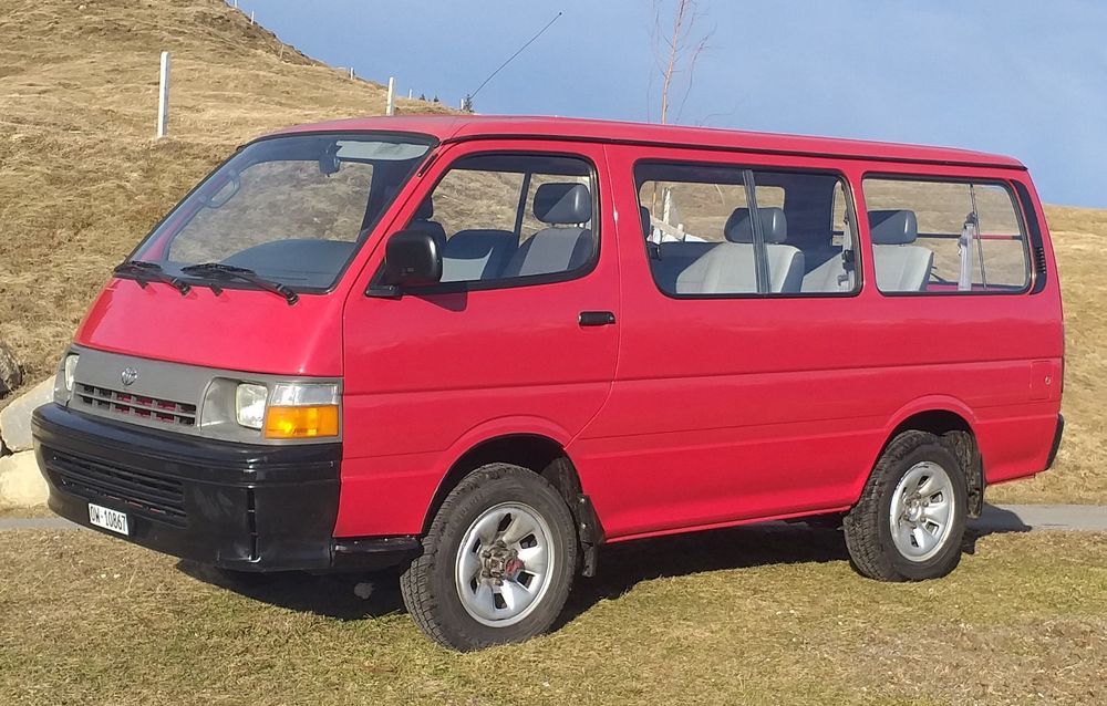 Toyota Hiace 4x4, 2,4L Benziner, 120 PS, 227400 Km,