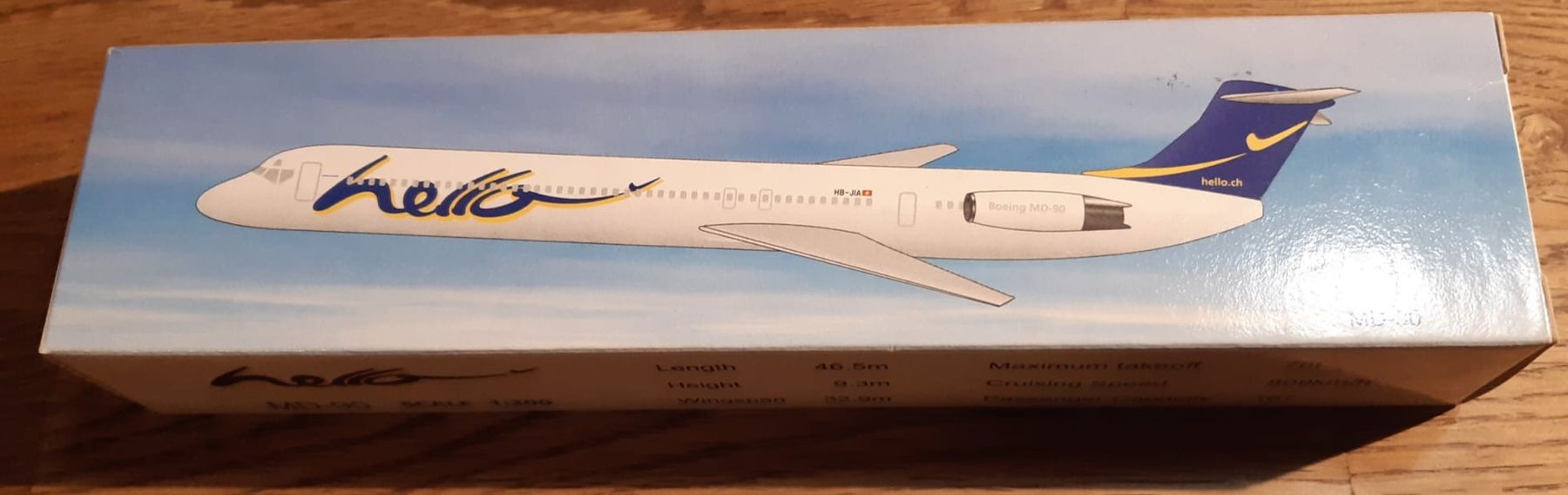 McDonnell Douglas Modellbausätze & Standmodelle: Hello MD-90 Flugzeugmodell, Skala 1:200, Neuwertig – Neu und originalverpackt aus Derendingen von Nellino01