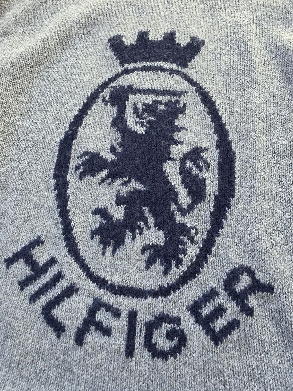 Tommy Hilfiger Maglioni & Felpe: Strickpullover von Tommy Hilfiger, grau, Grösse XS – Usato da Egg b. Zürich venduto da hotsexyfashioncat 1