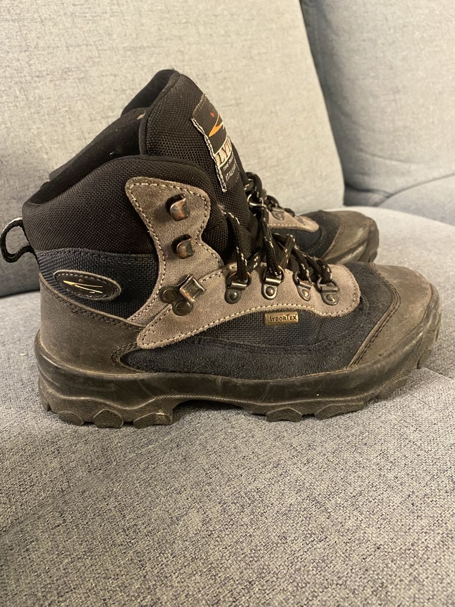 Scarpe per ragazzi: Kinder Wanderschuhe Gr.34 – Usato da Gasel venduto da Ntomate