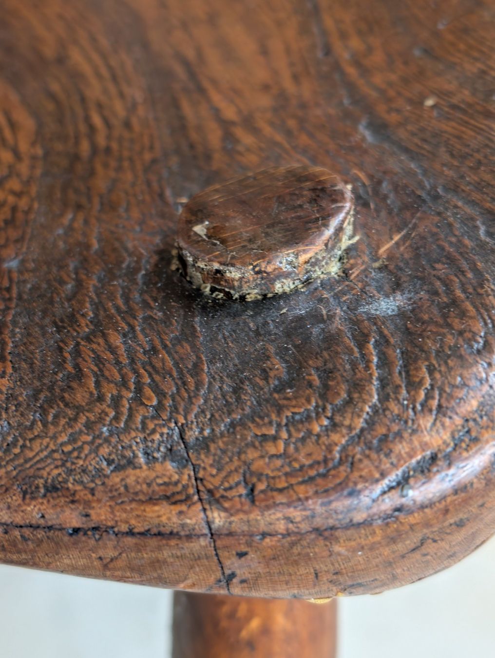 Sedie: Windsor Armlehnstuhl mit Patina – Usato da Winterthur venduto da Hint17 6