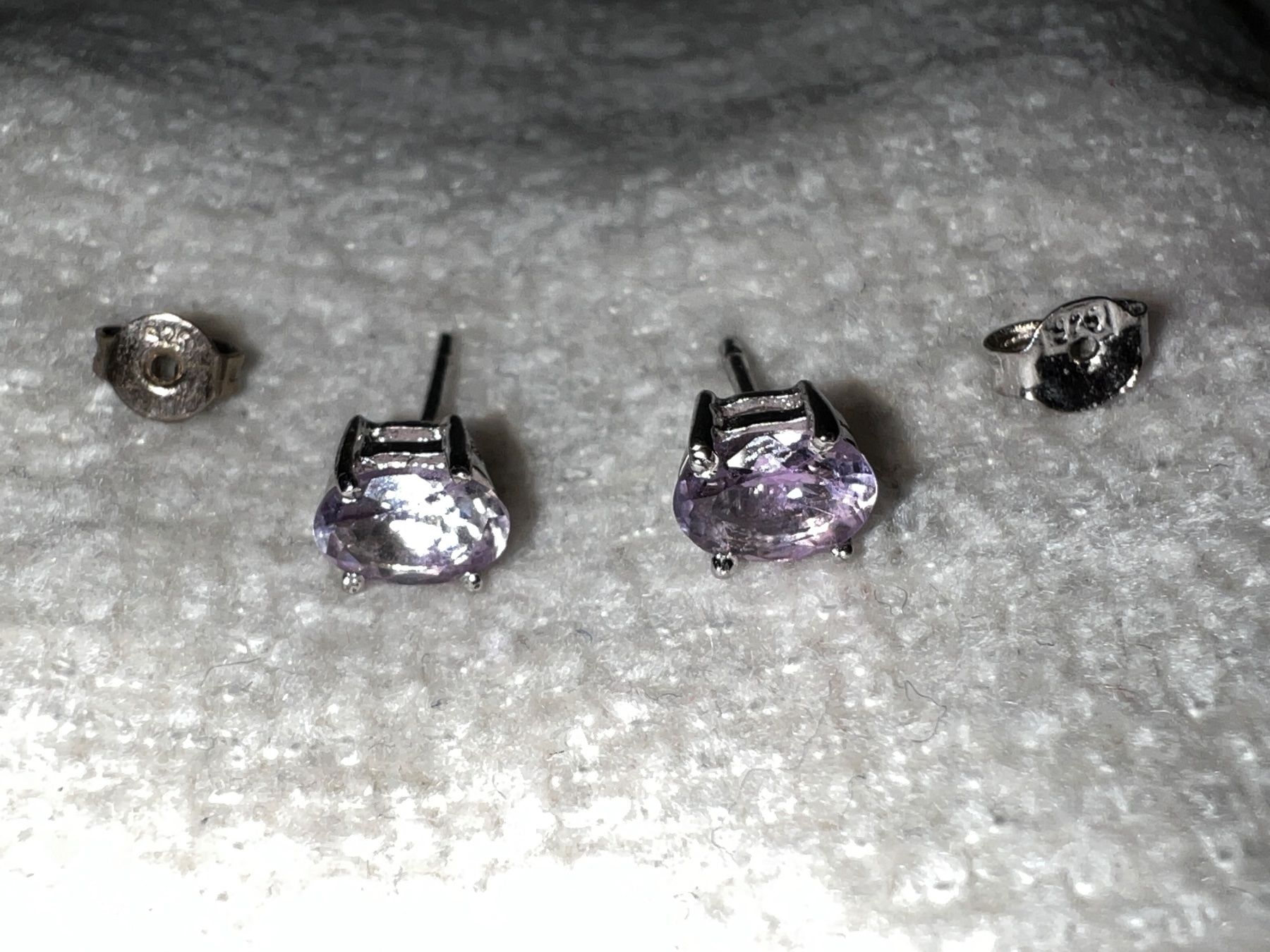 Orecchini pendenti & Orecchini a lobo: Silber 925 Ohrstecker mit echten Amethysten. – Usato da Ebikon venduto da jogger69 2