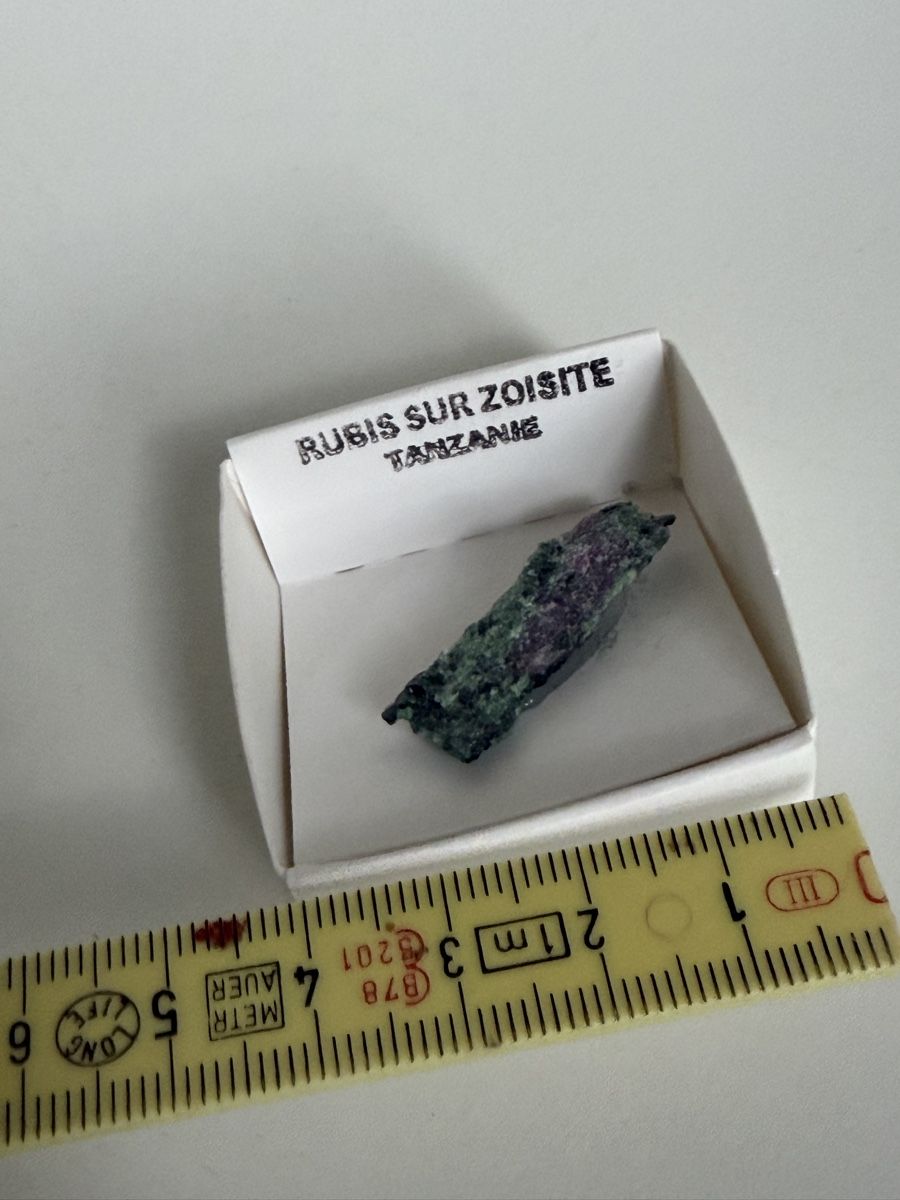 Edelsteine: Rubin-Zoisit – Gebraucht aus Gossau SG von sushifactory 3