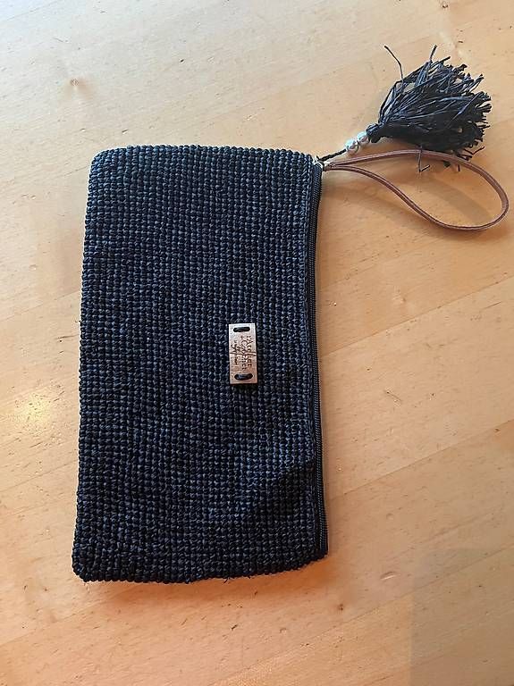 Borse da donna: Clutch schwarz, neu – Usato da Suhr venduto da nataschaad