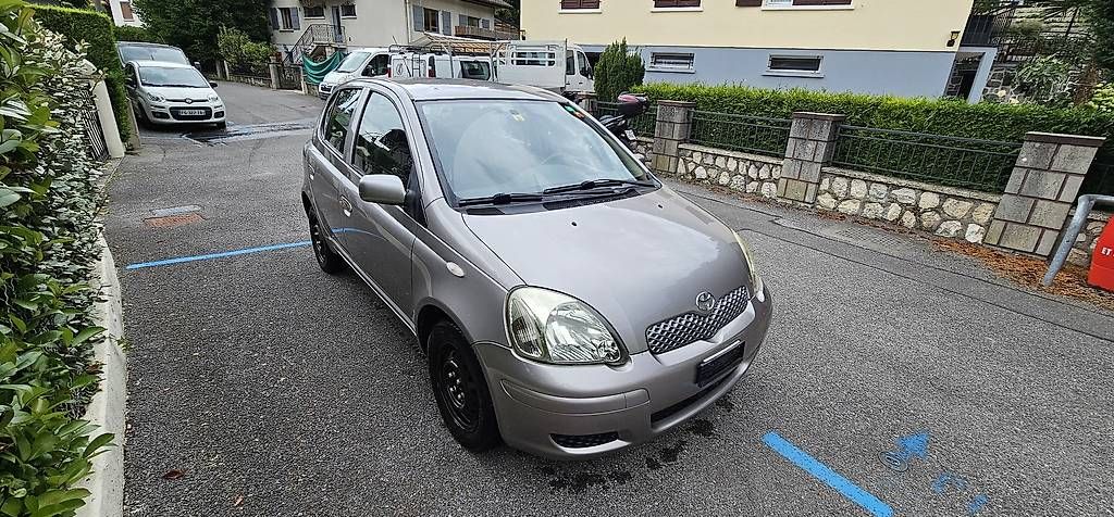 Autos: Toyota yaris – D'occasion à Onex par qsa_tlm8 1