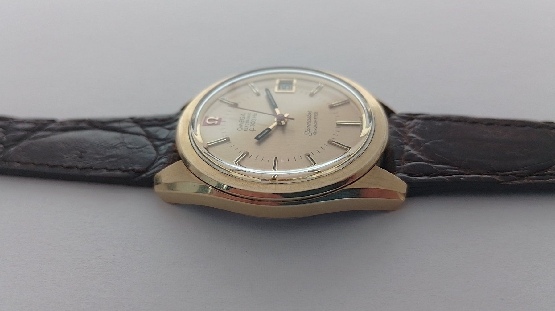 Omega Orologi: Omega Seamaster Electronic f300 Hz Chronometer Ref. 198.001 – Usato da Basel venduto da Givens_Watches 3