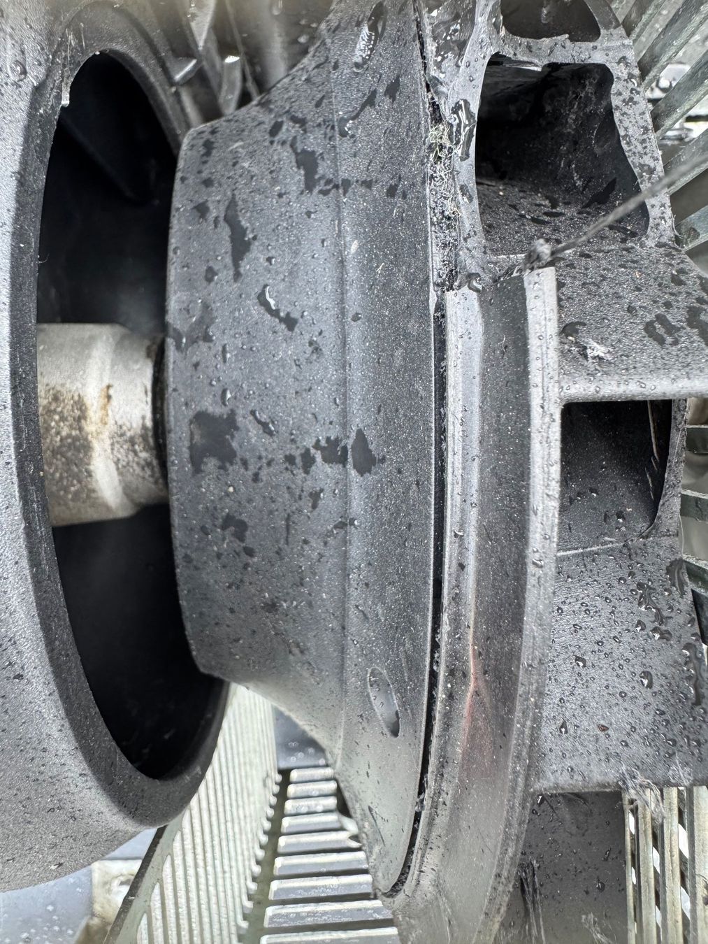 Tutte le macchine: Kehrmaschine mit Benzinmotor – Difettoso da Zäziwil venduto da Motorgeraete 4