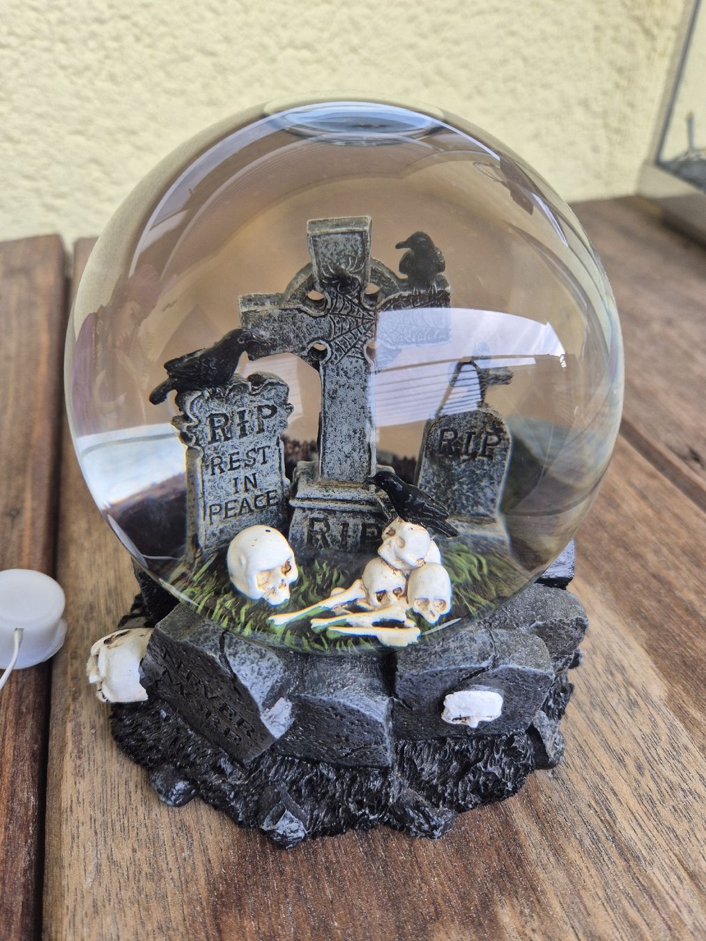 Tutte le decorazioni: Halloween Snow Globe x3  Graveyard/ Fortune Teller / Pumpkin – Usato da Zürich venduto da mrs_kz6n 6