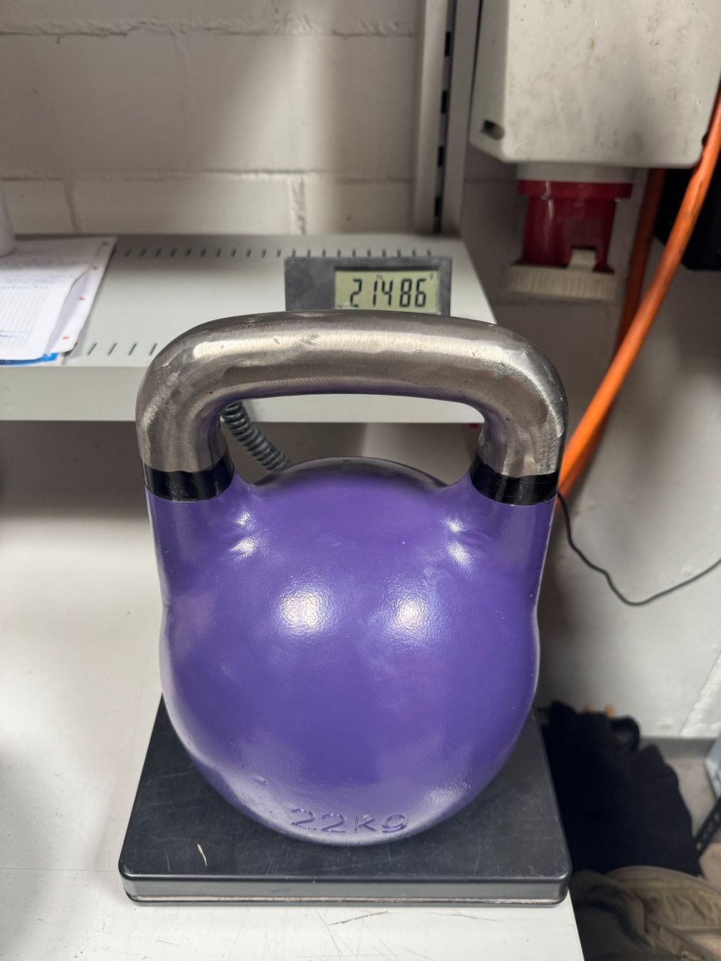 Manubri & Pesi: Hollow Competition Kettlebell - 22kg – Usato da Pfäffikon ZH venduto da crossequip