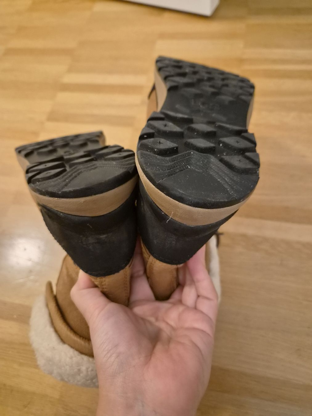Ugg Scarpe da donna: UGG's Damen 38 – Usato da Einsiedeln venduto da jel_hjm5 1