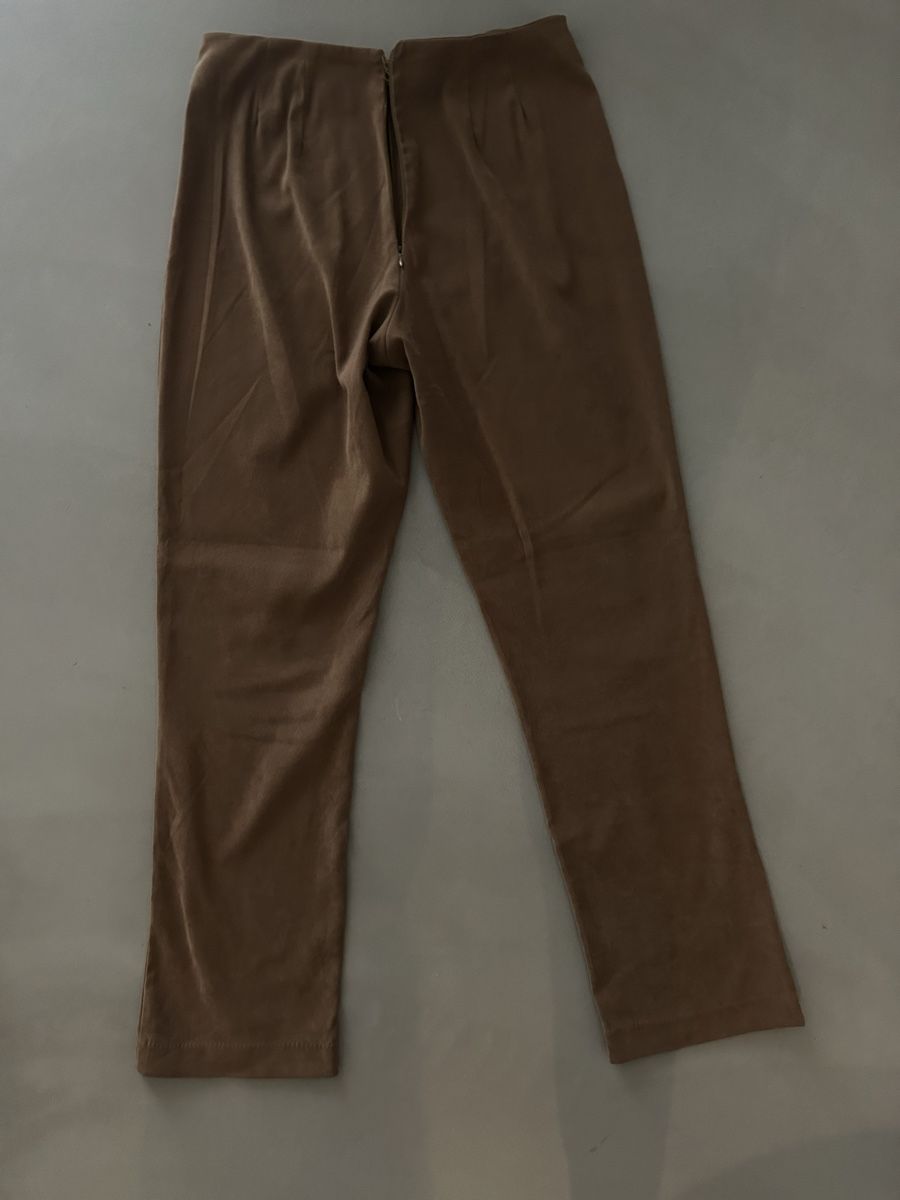 Hosen: Suede beige pants – Gebraucht aus Belp von jan_6yvx