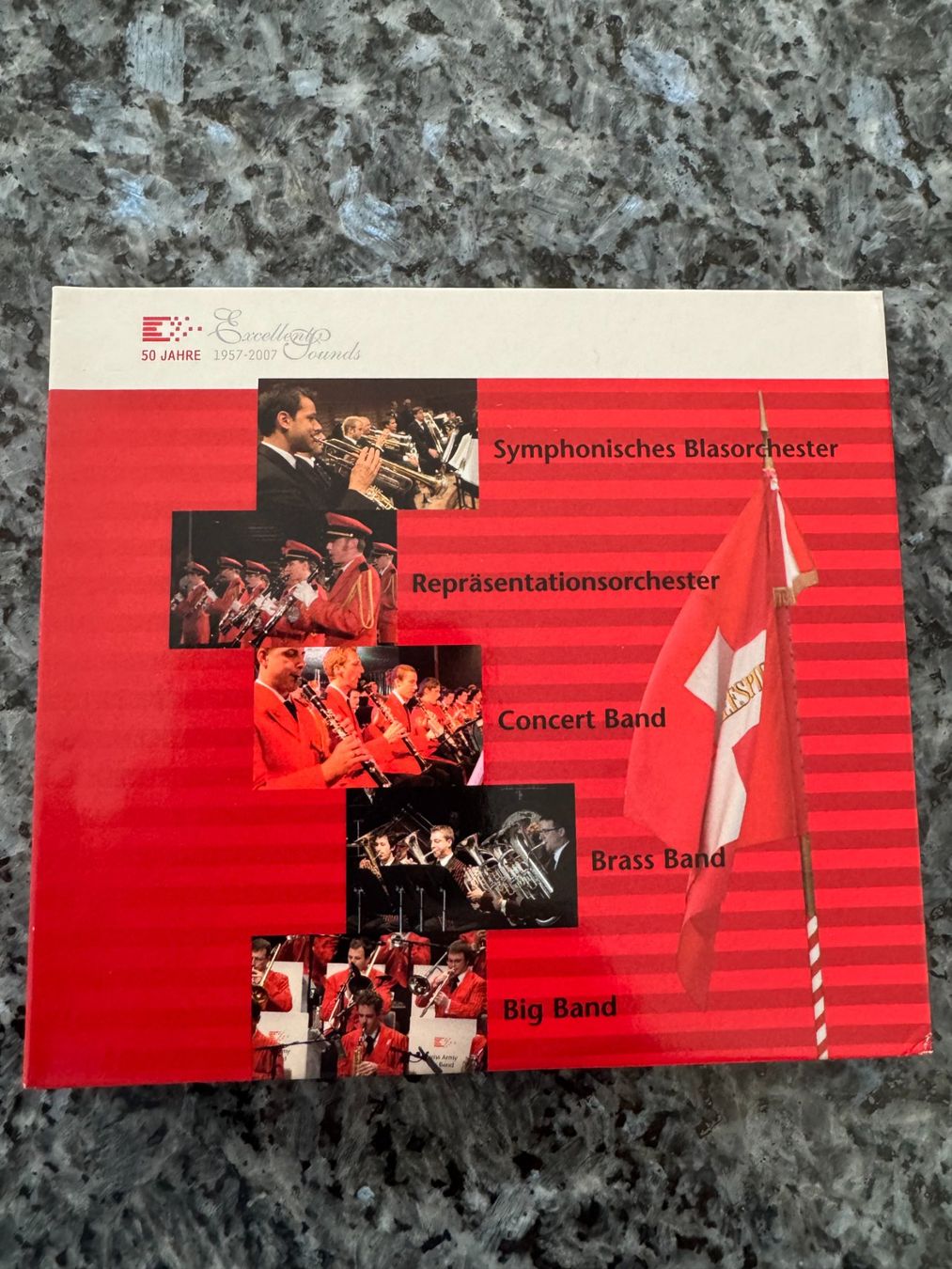 CD: 50 Jahre Schweizer Militärmusik – Nuovo (secondo la descrizione) da Laufenburg venduto da Hochjoch