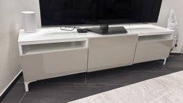 TV Möbel in den Farben weiss/beige