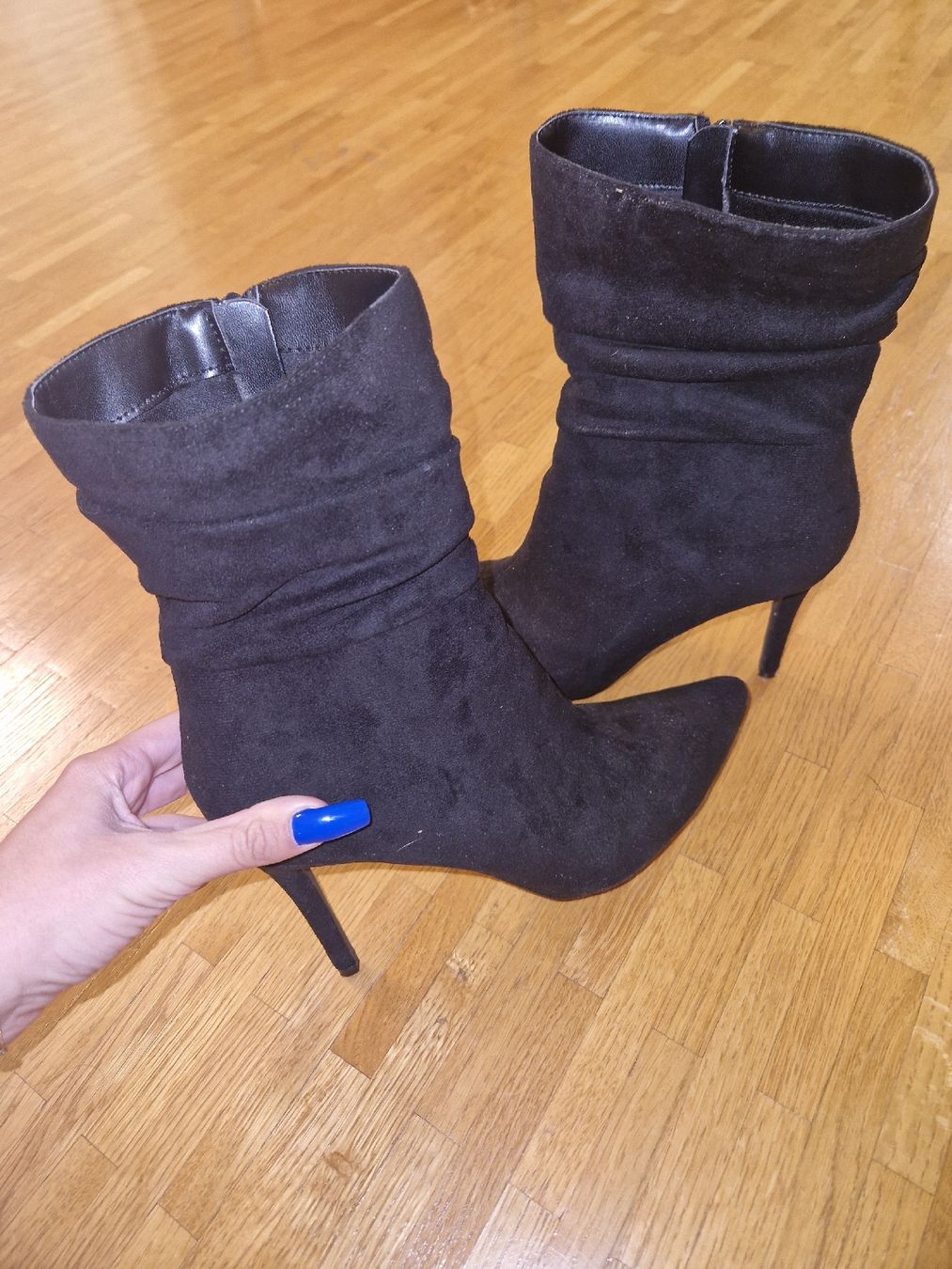 Scarpe da donna: Bottines à talons noir pointure 39 – Usato da Versoix venduto da aline_b 2