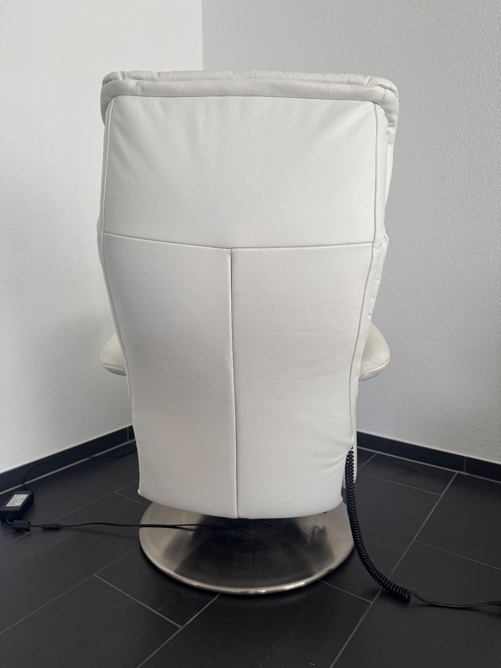Poltrone: Sessel, weisses Leder, – Difettoso da Einsiedeln venduto da Svenkurt 5