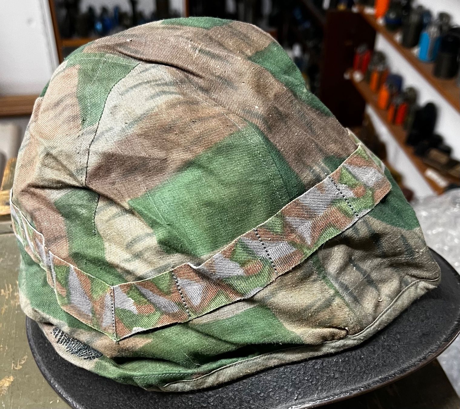 Schweizer Armee Uniformi: Ww2 couvre casque armee Helmüberzug – Usato da Nyon venduto da 65d45 1