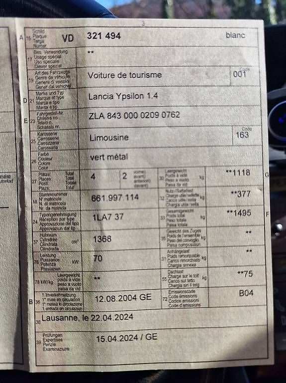 Automobili: Lancia Ypsilon 1.4 16v platino  – Usato da Lausanne venduto da manolete85 1