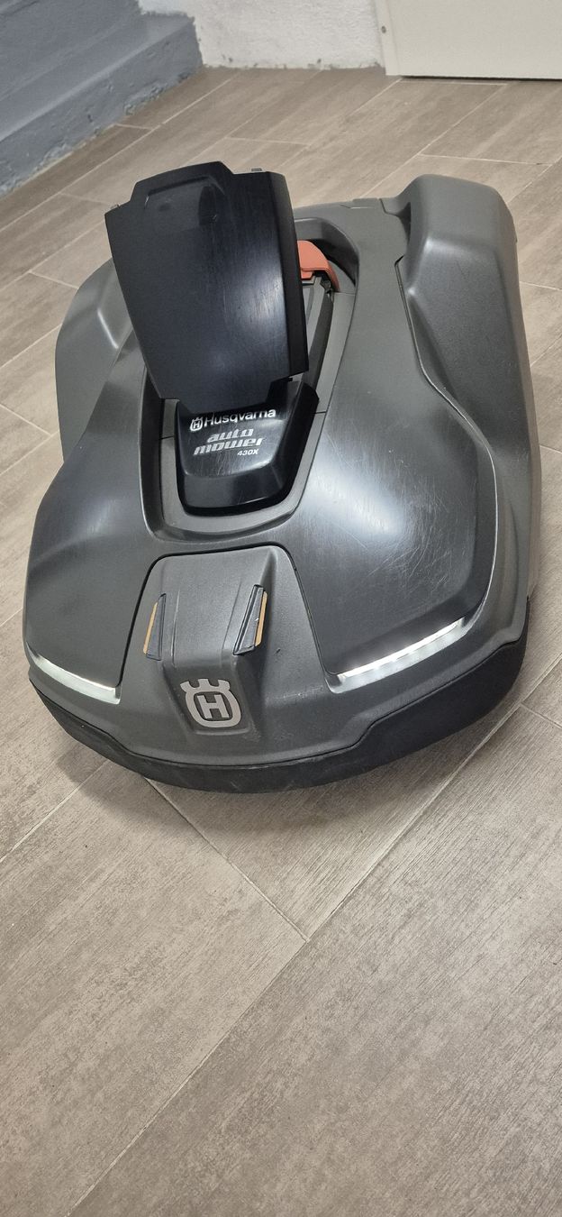 Husqvarna Rasenmäher: Husqvarna automower 430x – Gebraucht aus Grenchen von Asus_