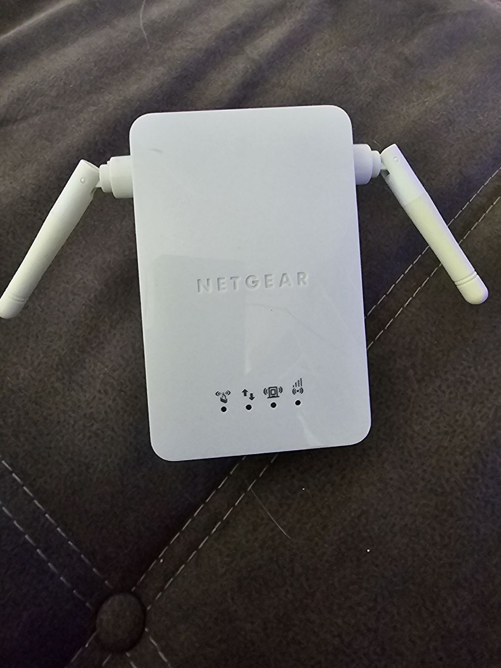 Netgear WiFi: Netgear WiFi Range Extender WN3000RP V1, good condition – Usato da Zug venduto da Andkur1971