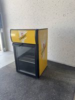 Schwepps Kühlschrank mit Glastüre 