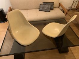 2 Orig. Vintage Eames Vitra Fiberglas Schalen