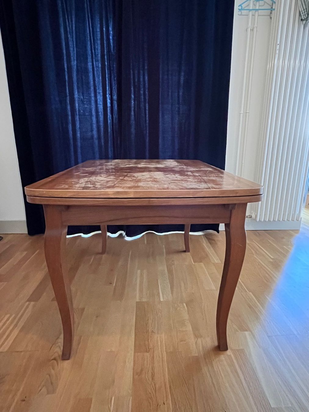 Tables: Tisch – D'occasion à Zürich par neenah