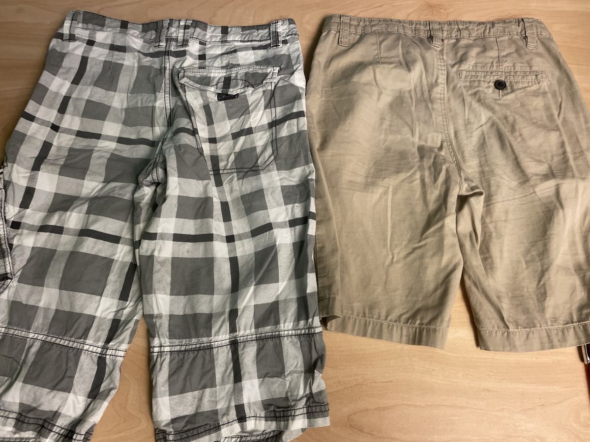 H&M Pantaloni: 2 H&M Shorts, Gr. 152 – Usato da Obergerlafingen venduto da cabo4 1