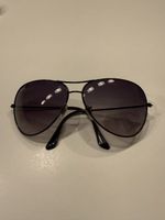 Ray-Ban Aviator Sunglasses, Black Frame - Summer Ready 😎 49