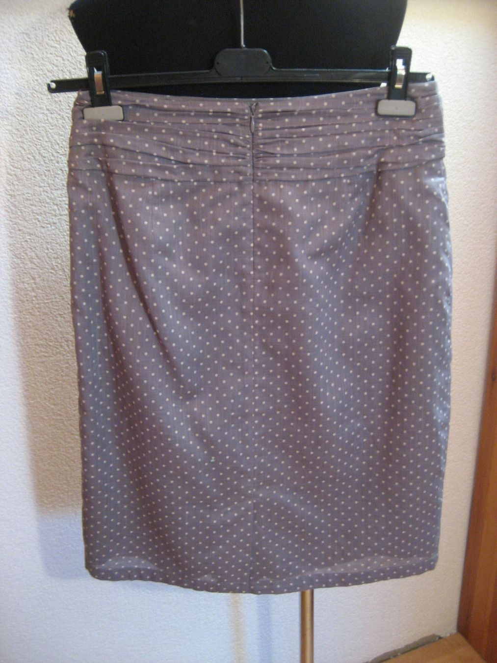 Madeleine Gonne: Jupe Madeleine taille 40, neuve – Nuovo e nell'imballaggio originale da Delémont venduto da marryb 2