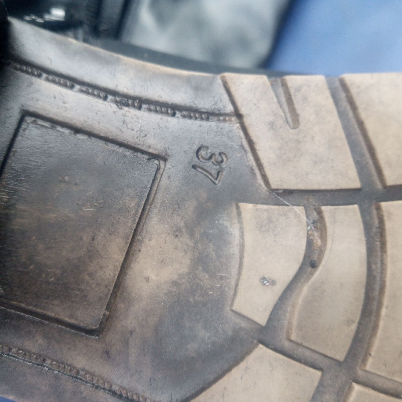 Damenschuhe: Schwarze Stiefel, Grösse 37 – Gebraucht aus Luzern von toenu23 5