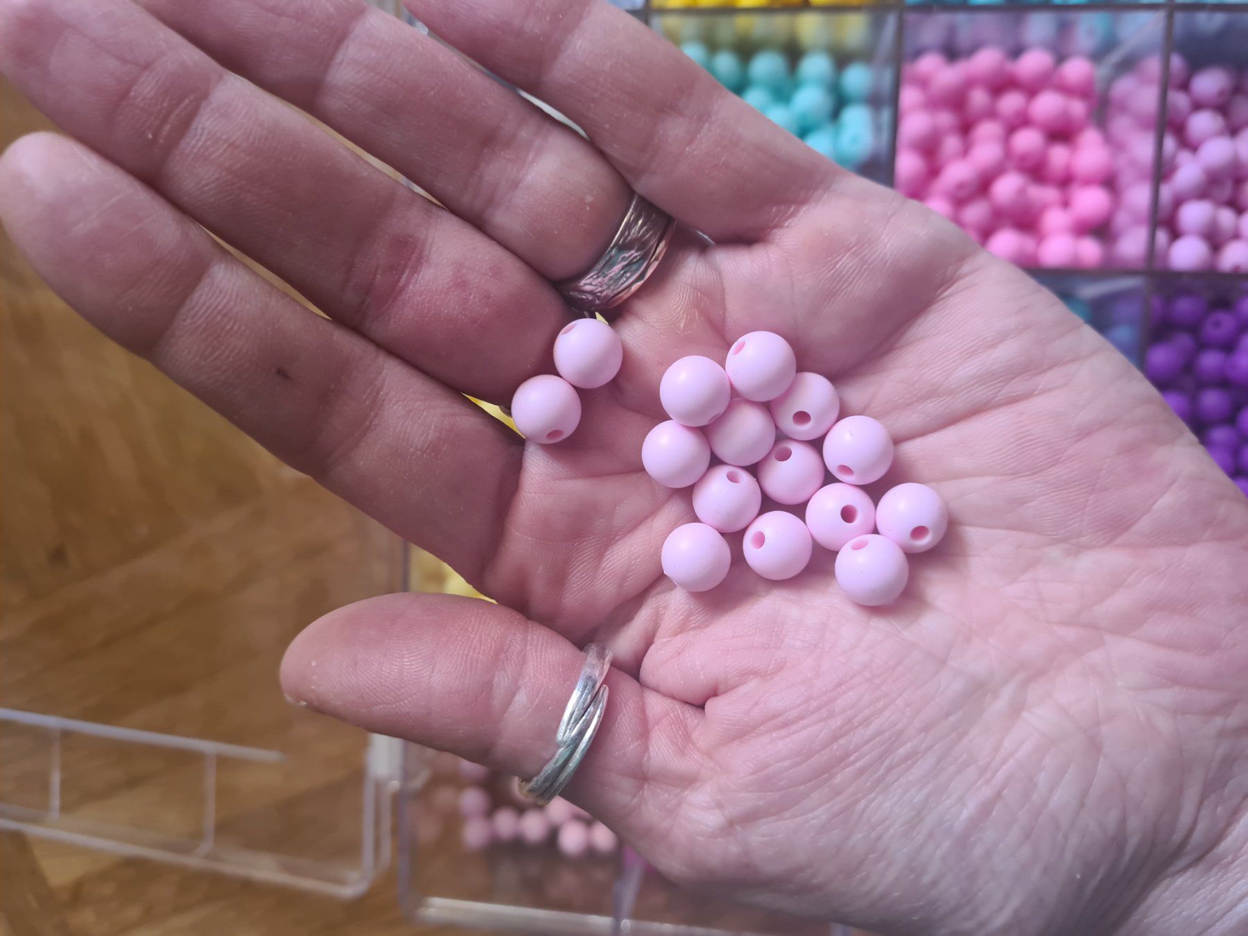 Perle (finte): Lot de perles en silicone pour loisirs créatifs – Nuovo (secondo la descrizione) da Nyon venduto da Dap_j77s 1