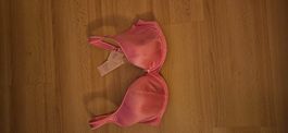 Lot soutien gorge neuf ou comme neuf (DR)