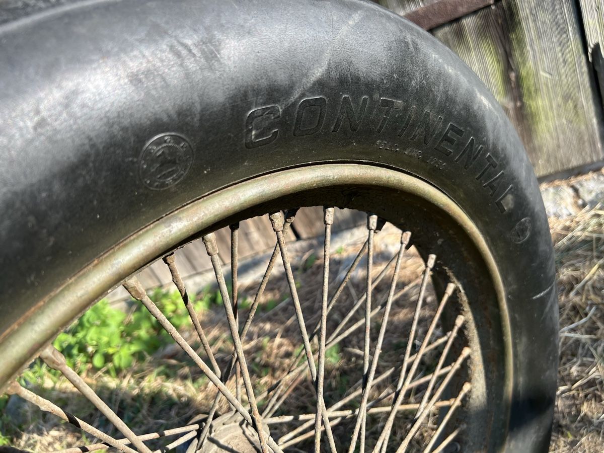 Tutti gli attrezzi: Antike Flugzeugräder Continental Pallas Schweizer Armee  – Usato da Theilingen venduto da ovi123 3