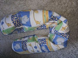 Stillkissen und 2/3 Sack Füllmaterial