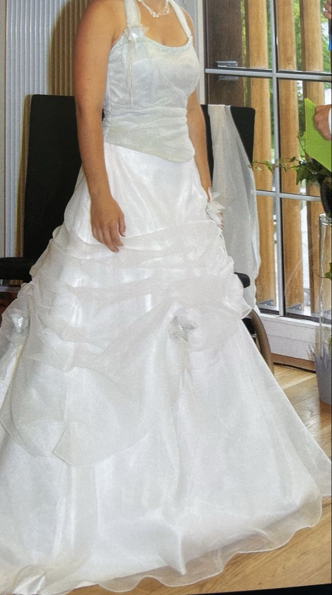 Kleider: Traumhaftes Miss Paris Brautkleid, Grösse 40 – Gebraucht aus Birr von himmelblau015