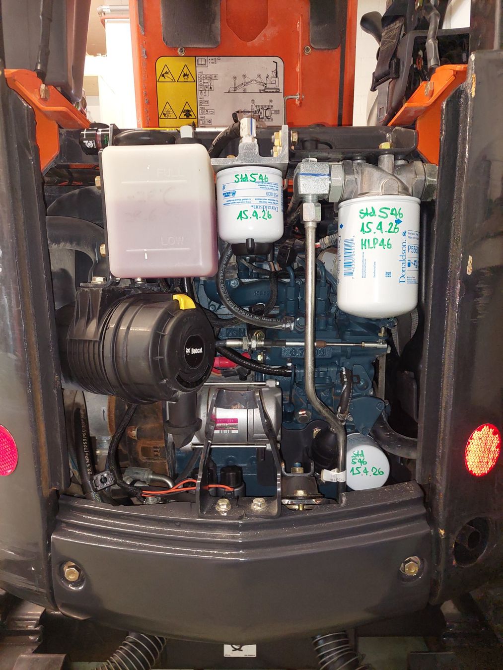 Doosan Escavatori: Bagger Doosan DX10Z mit wenig Stunden – Usato da Grüningen venduto da Hanix-36 5
